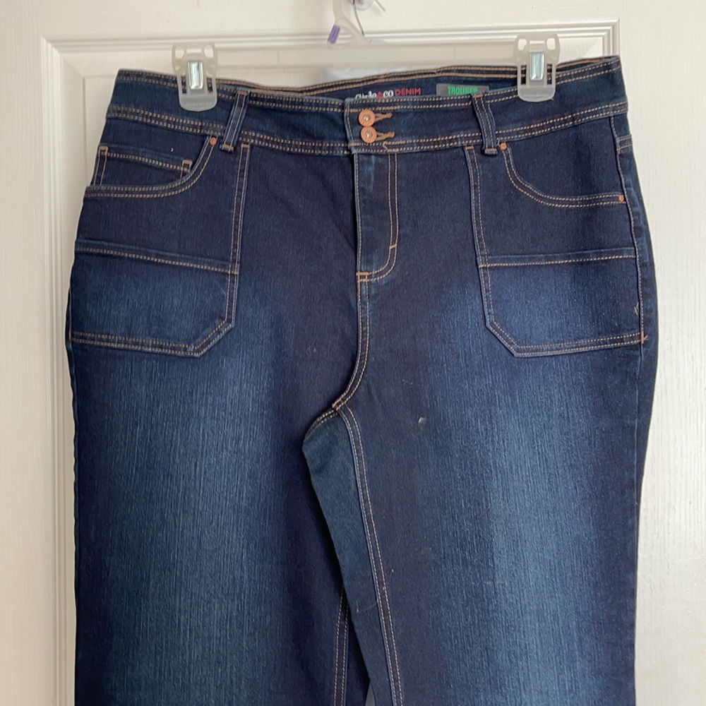 Plus Size Stretchy Denim View 3